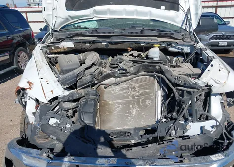 2022 Ram 1500 Classic Tradesman 4X4 5'7 Box from USA, damaged, VIN 3C6RR7KG2NG375785